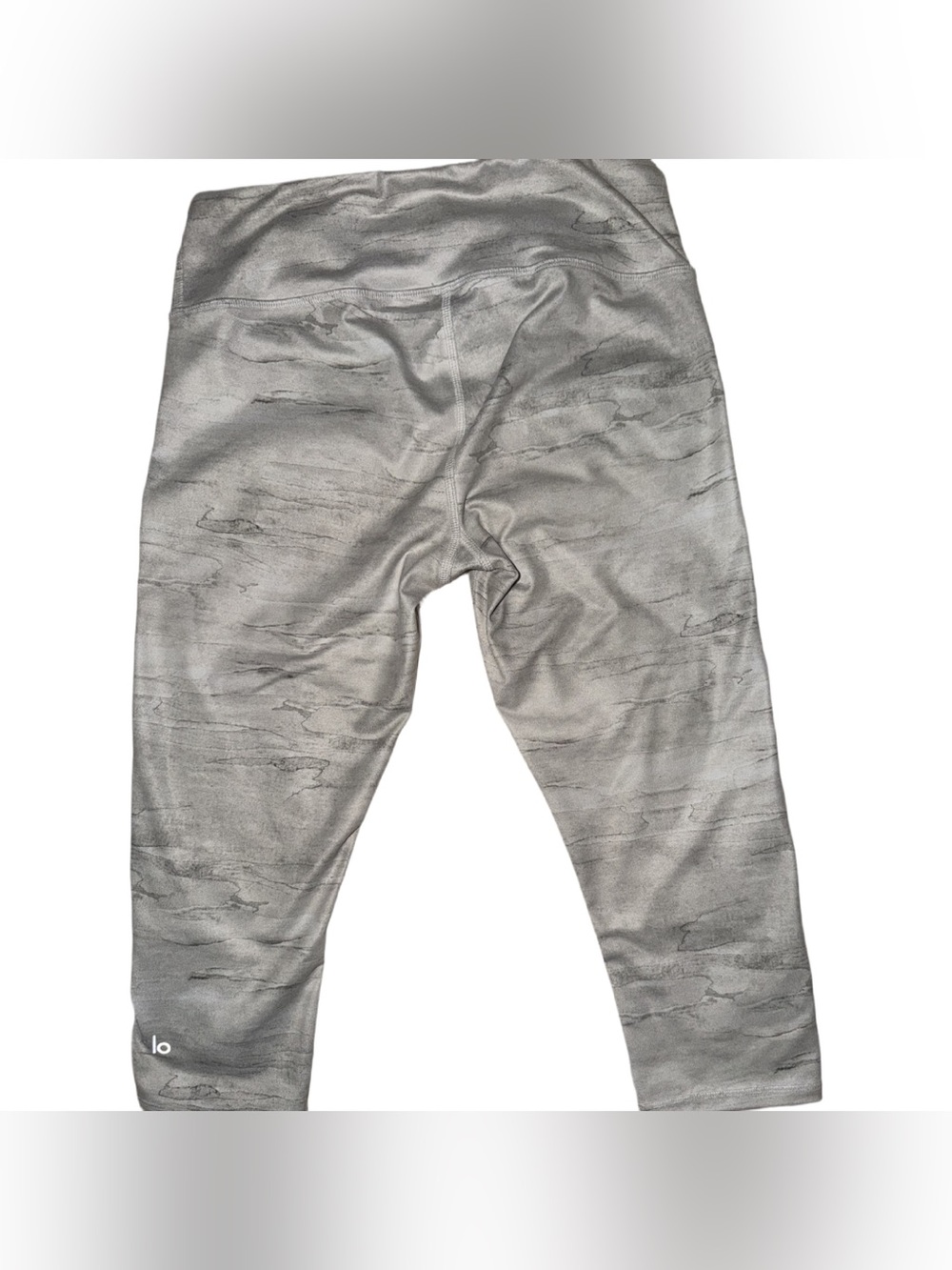 ALO Yoga High Waisted Crop Capri Marble-Print Leggings Women’s Size Small - Picture 4 of 10